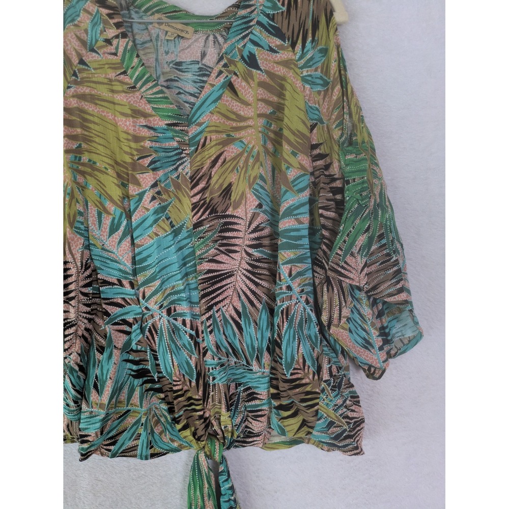 Democracy Top Women's Medium Green Tropical Palm Cold Shoulder Tie Front - Picture 5 of 10